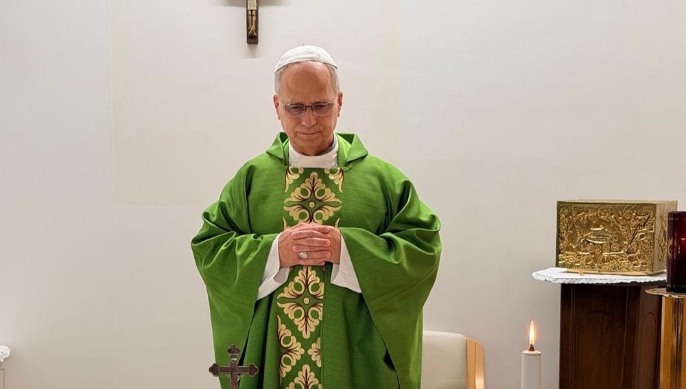 Erstes Foto von Papst Leo XIV. nach Lungen-Operation