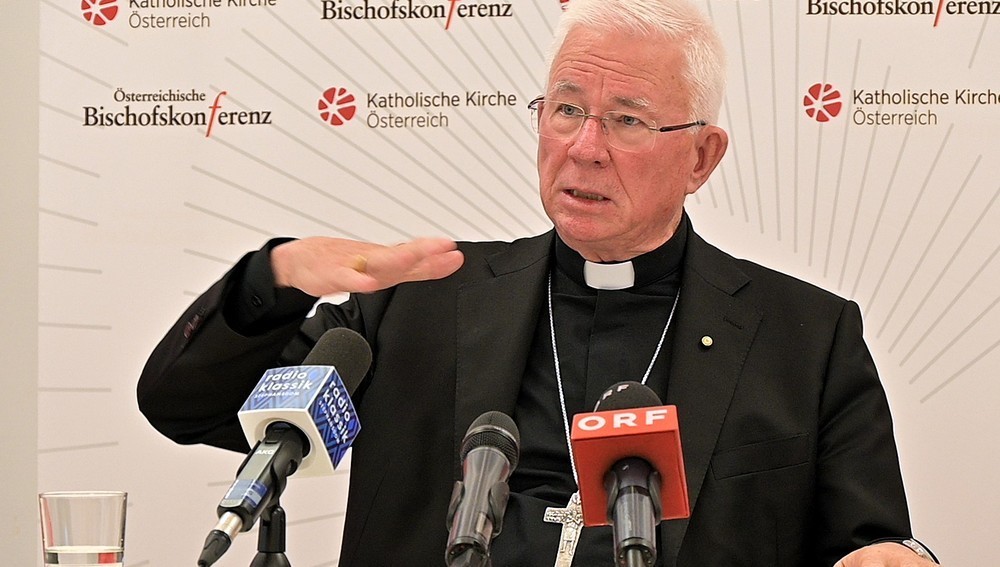 Der Vorsitzende der Österreichischen Bischofskonferenz bei der Pressekonferenz zur Herbstvollversammlung der Bischöfe am 7. November 2025 in Wien