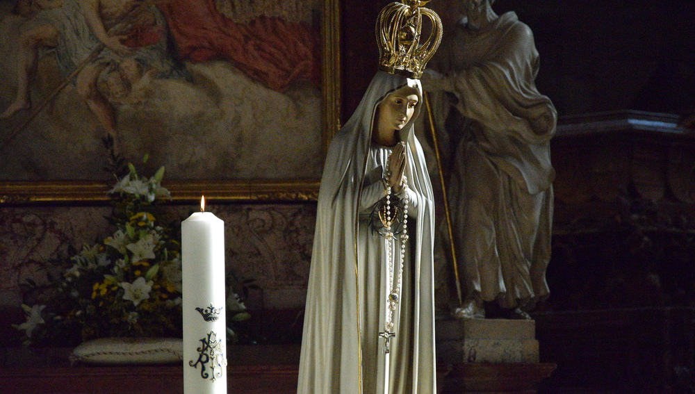 8.9.2018, Stephansdom: Fatimastatue der Rosenkranz-Sühnekreuzzug-Gebetsgemeinschaft (RSK)