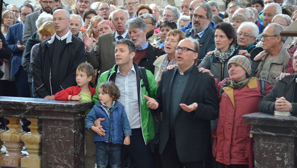 Hermann Glettler - Gebet für und mit dem Bischof im Innsbrucker Dom
