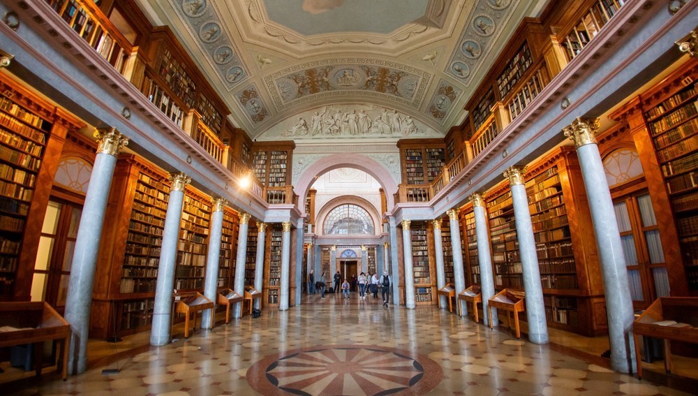 Bibliothek der Erzabtei Pannonhalma