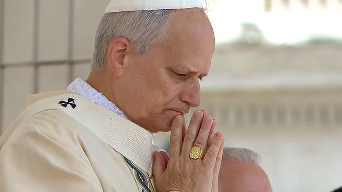 Papst Leo XIV. mit Fischerring